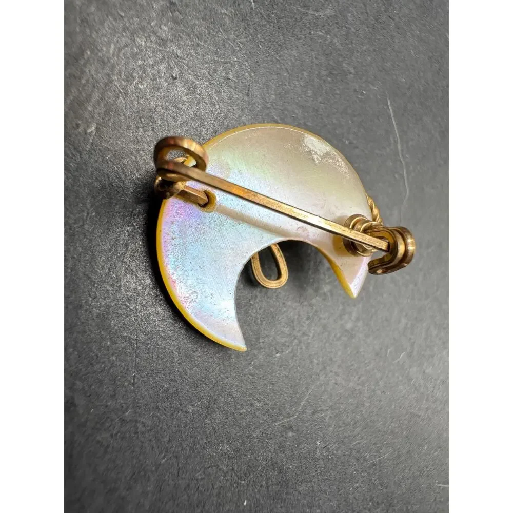 Antique Vintage Gold Tone Wire Mother of Pearl MOP Crescent Moon Brooch Pin